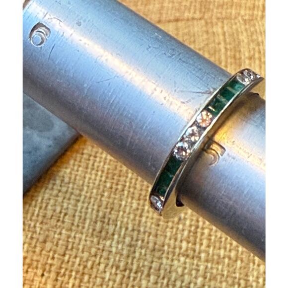 Bailey Banks Biddle 2CT TOTAL Emerald/Diamond 14KT Yellow Gold Eternity Ring 5 - Picture 5 of 12